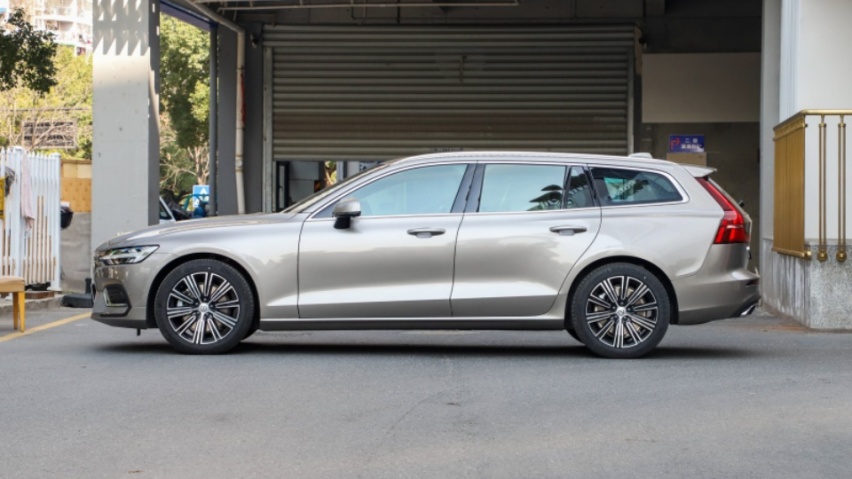 用车调查：进口的沃尔沃V60养车一定比S60更贵吗？