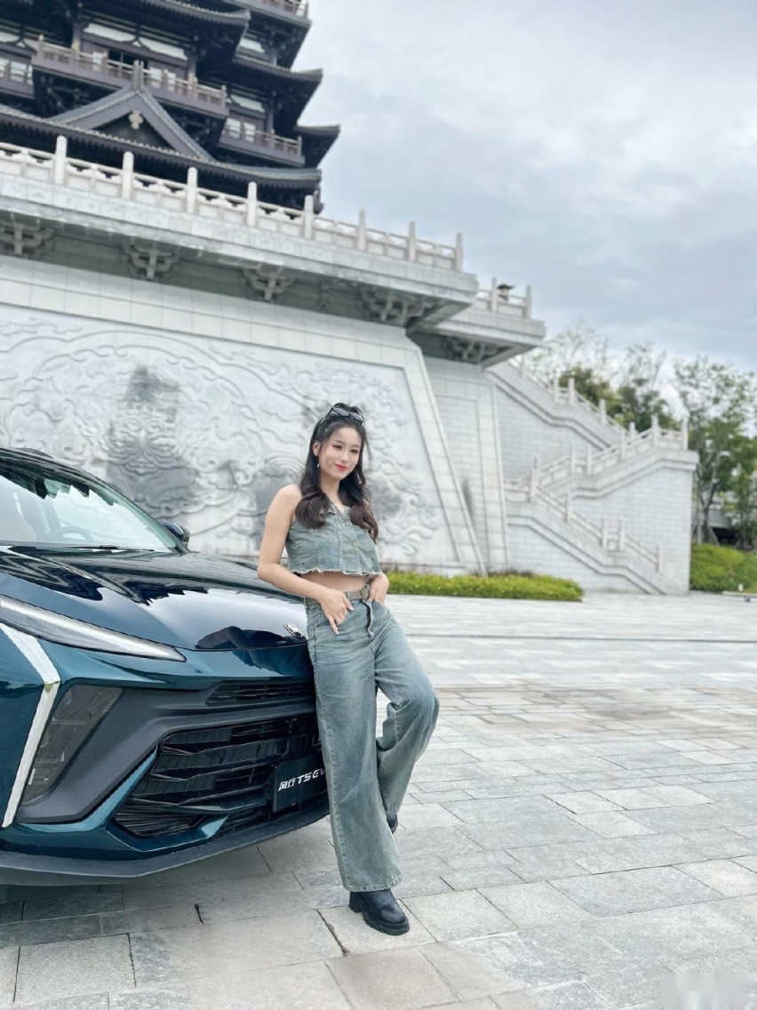 10万级SUV不输超跑百万级颜值，试驾东风风行T5 EVO狂飚版