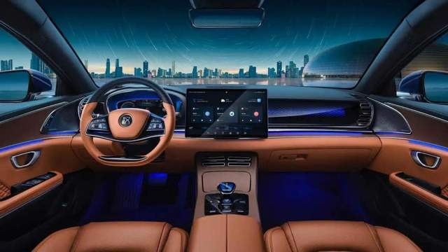 实用品质兼备，30万元纯电动中型车推荐