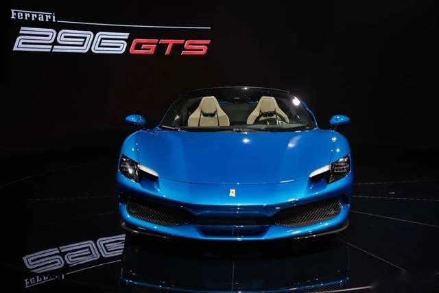 近距离静态体验法拉利296 GTS，触不可及的“梦”我摸到了
