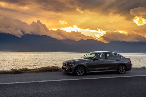 试驾全新BMW i3 纯电驱动依然是最纯粹的BMW