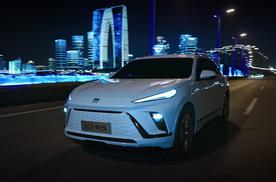 别克 E5 超级大五座智电 SUV，开启智趣出行新境界！