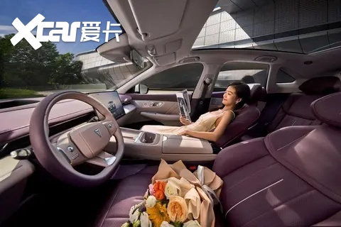 全新深蓝S07上市交付，15.69万起享华为乾崑豪华SUV