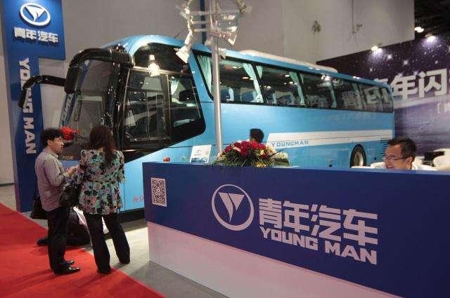 还记得那台喝水就能跑得汽车吗？ 车没跑人先跑了