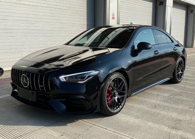 全新奔驰AMG CLA45S上市 售价55.98万元起