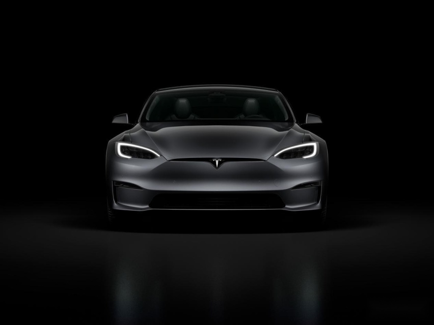 1020马力、零百加速2.1s！特斯拉Model S Plaid国内首