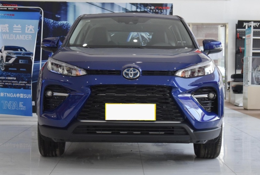 丰田新款实力派SUV：油耗4.6L，加92汽油，还有四驱，仅17万
