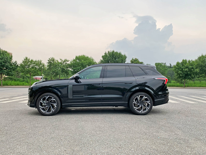 平替沃尔沃XC90？试驾领克09