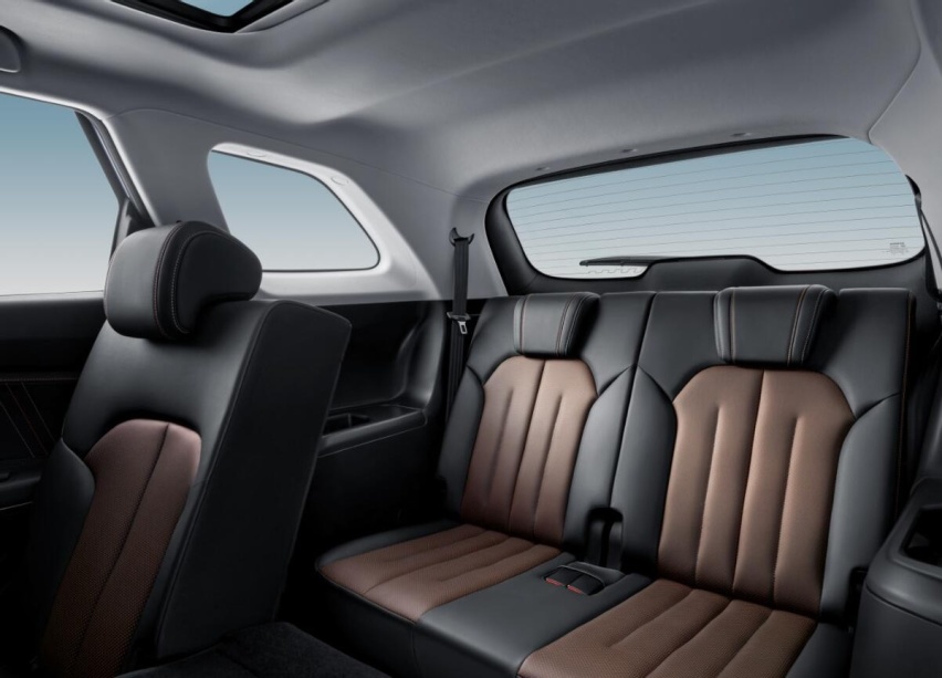 三排、SUV、大厂出品，长安欧尚X7 PLUS七座版售10.69万元起