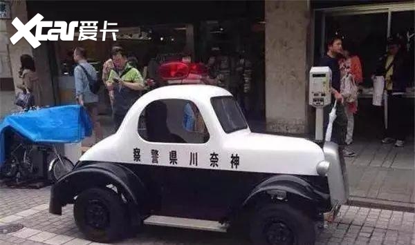 在日本 警察都开什么警车 爱卡汽车爱咖号