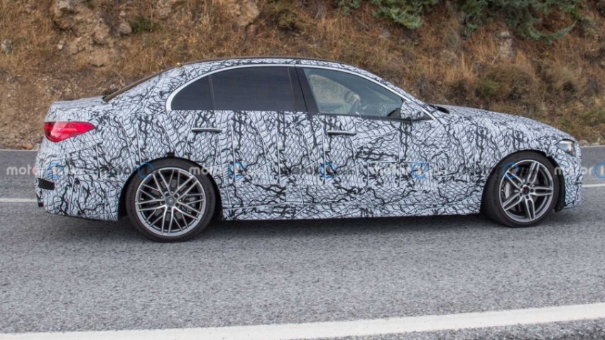 AMG C45谍照曝光！2.0T四缸机全面电气化，性能赶超双涡轮V6