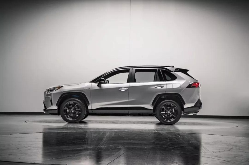 选择困难症，不同定位，威兰达和RAV4荣放到底有何区别？