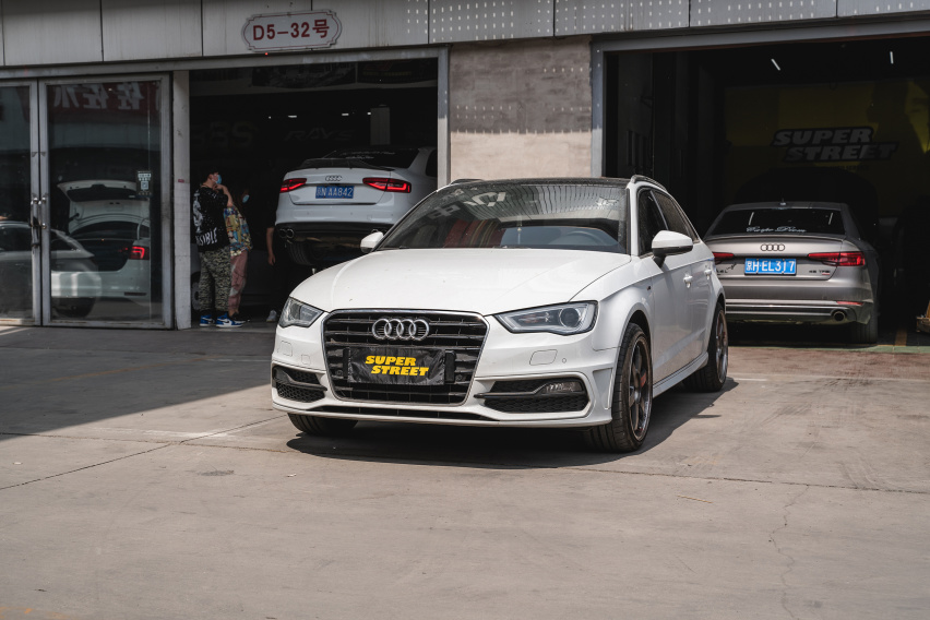 进口配件德系精养，奥迪A3保养更换摩特8100酯类全合成机油