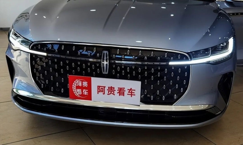 想要空间、配置还是动力？探店以告诉你：林肯Z这车全齐了！