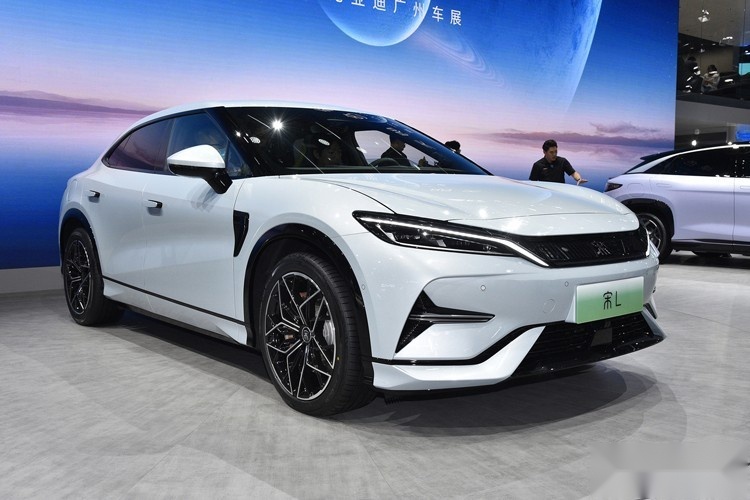 马上2024年了！买电车，重点看看有没有这些东西