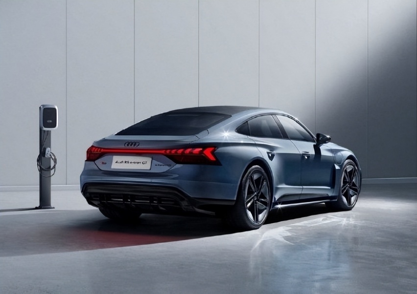 全国限定20台，奥迪RS e-tron GT开启预售，预售价148万元