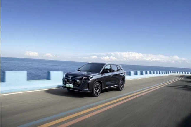 ƷƵж{E5sҫ挦LUNI-Z