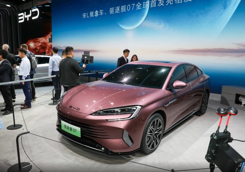 ​前脸丑到爆，预售20万元起，驱逐舰07靠什么成今年最期待的混动车