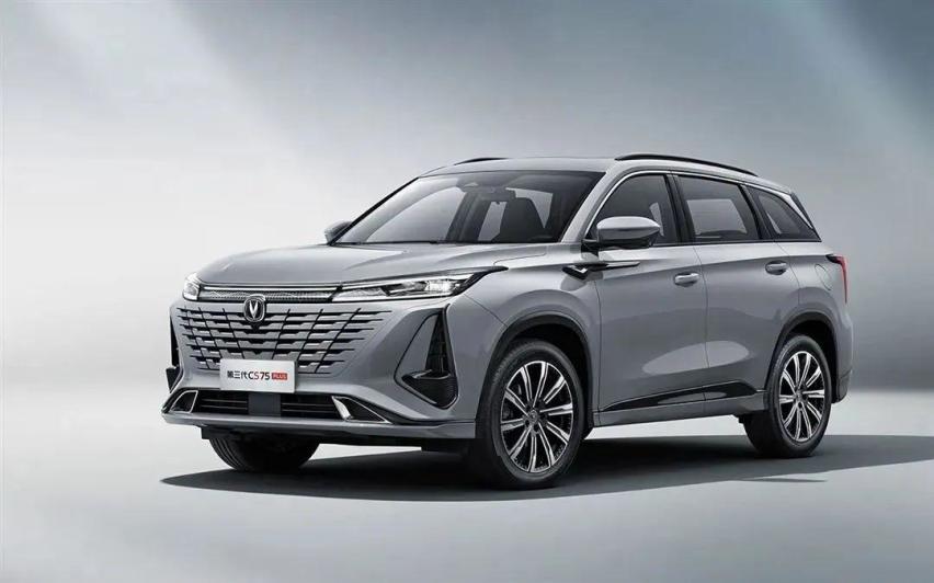 第三代长安CS75 PLUS 焕新进阶上市 起售12.49万