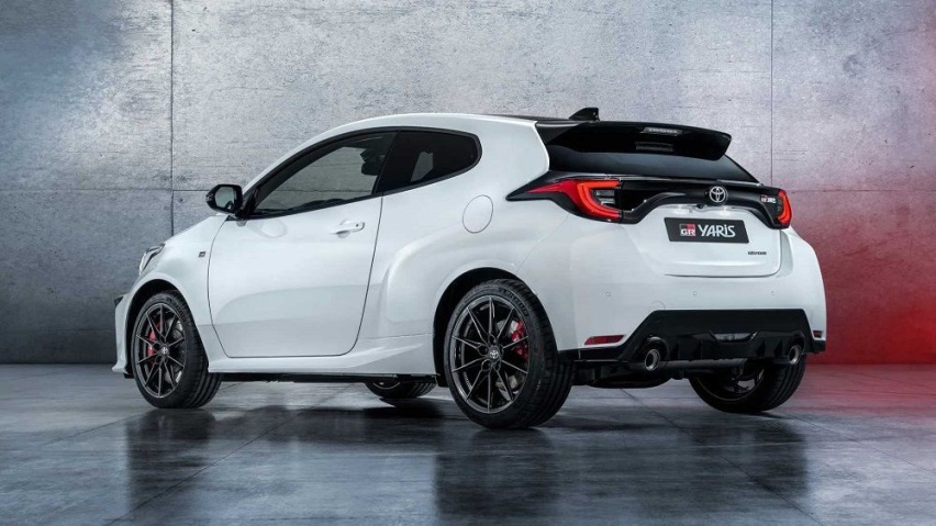 八速自动变速箱、300匹马力，2024款丰田GR Yaris