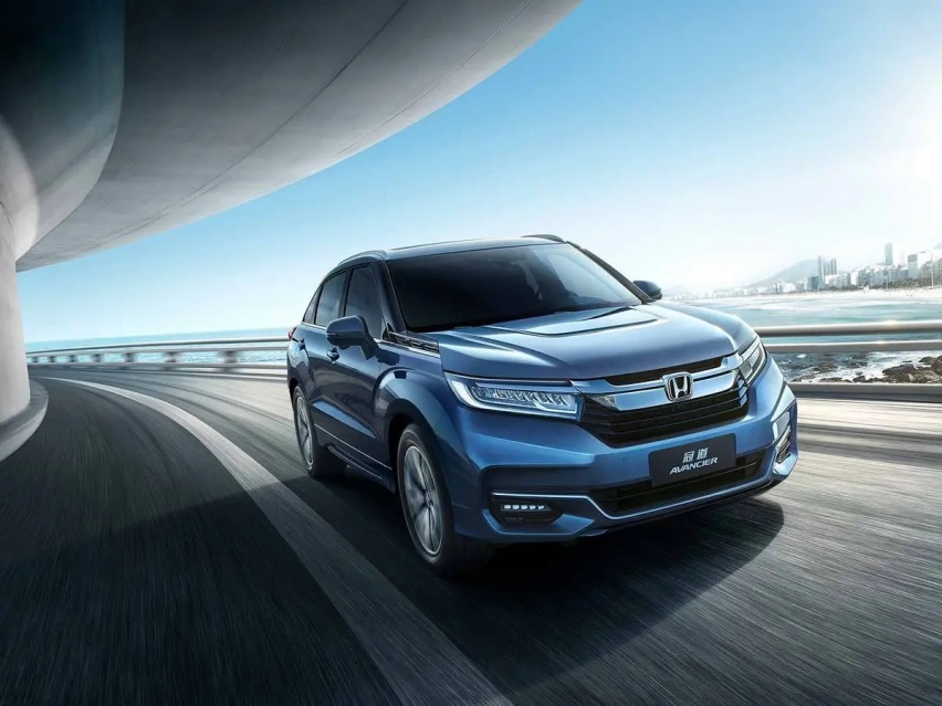 25万元左右的大五座SUV，选择护卫舰07还是冠道1.5T呢？