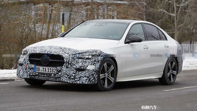 2022-mercedes-benz-c-class-new-spy-photo-front-three-quarters.jpg