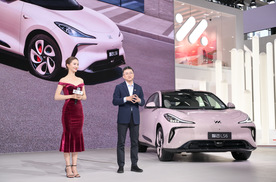 广州车展金晨亲手交付智己LS6，第四款车型L6明年二季度亮相