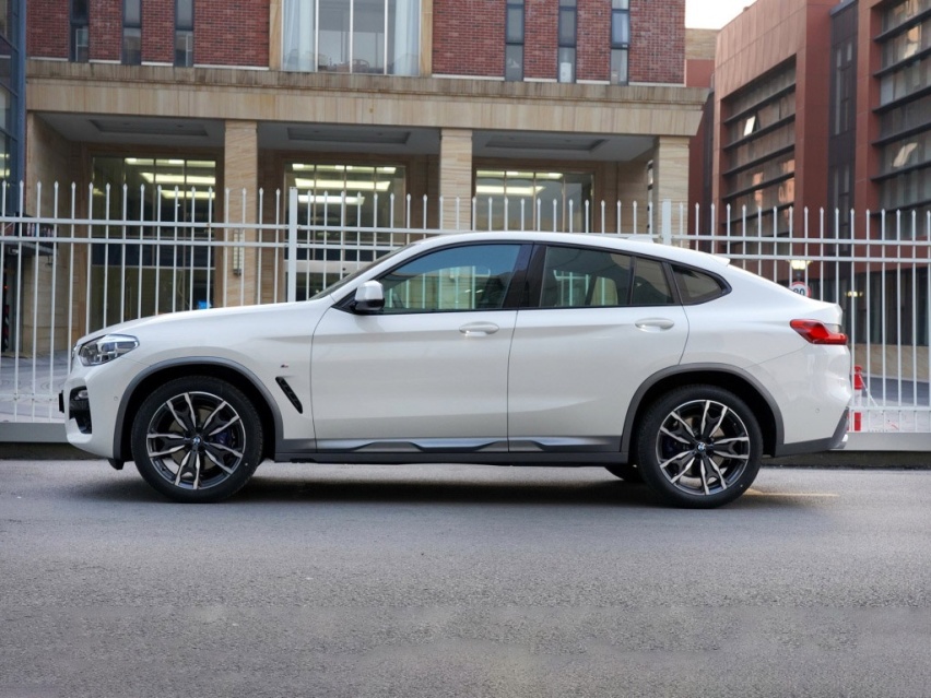 试驾宝马X4：X6买不起？没关系，它同样能满足你的轿跑梦