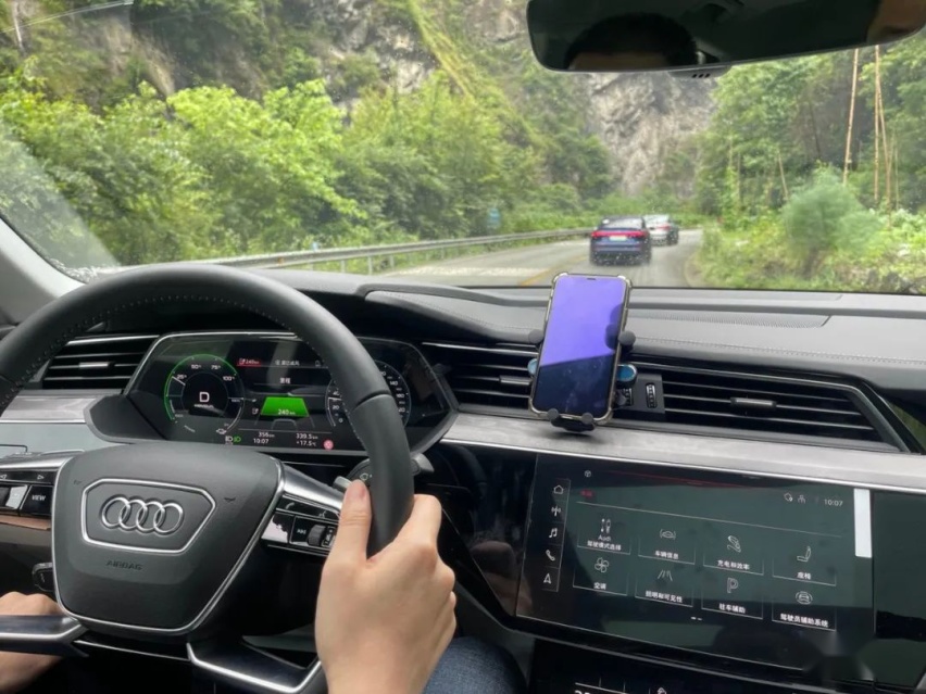 试驾奥迪e-tron Sportback：充电40分钟，嗨玩一整天