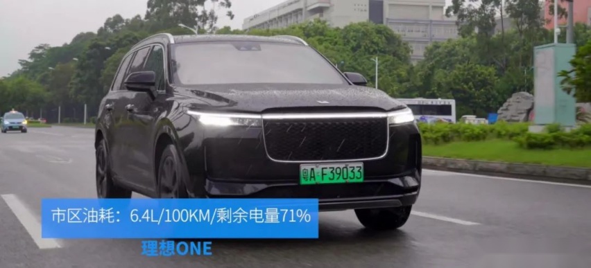中高端SUV王者对决 这大牌车4秒级破百还能做到超低油耗！
