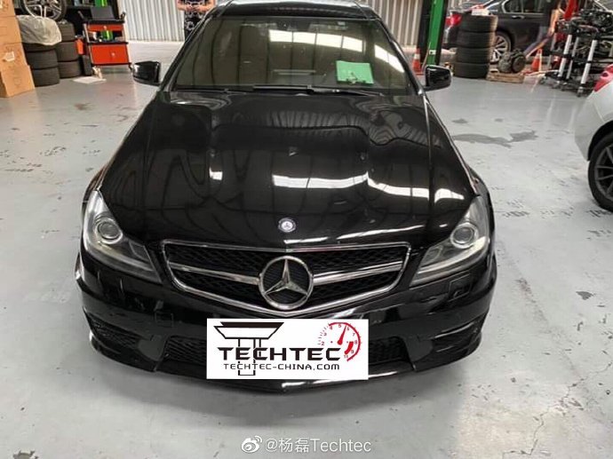 奔驰W204 C63AMG德国Techtec刷电脑刷ECU