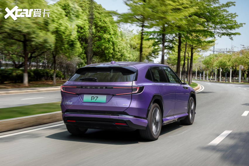 月满中秋，广本P7陪你跨城团圆