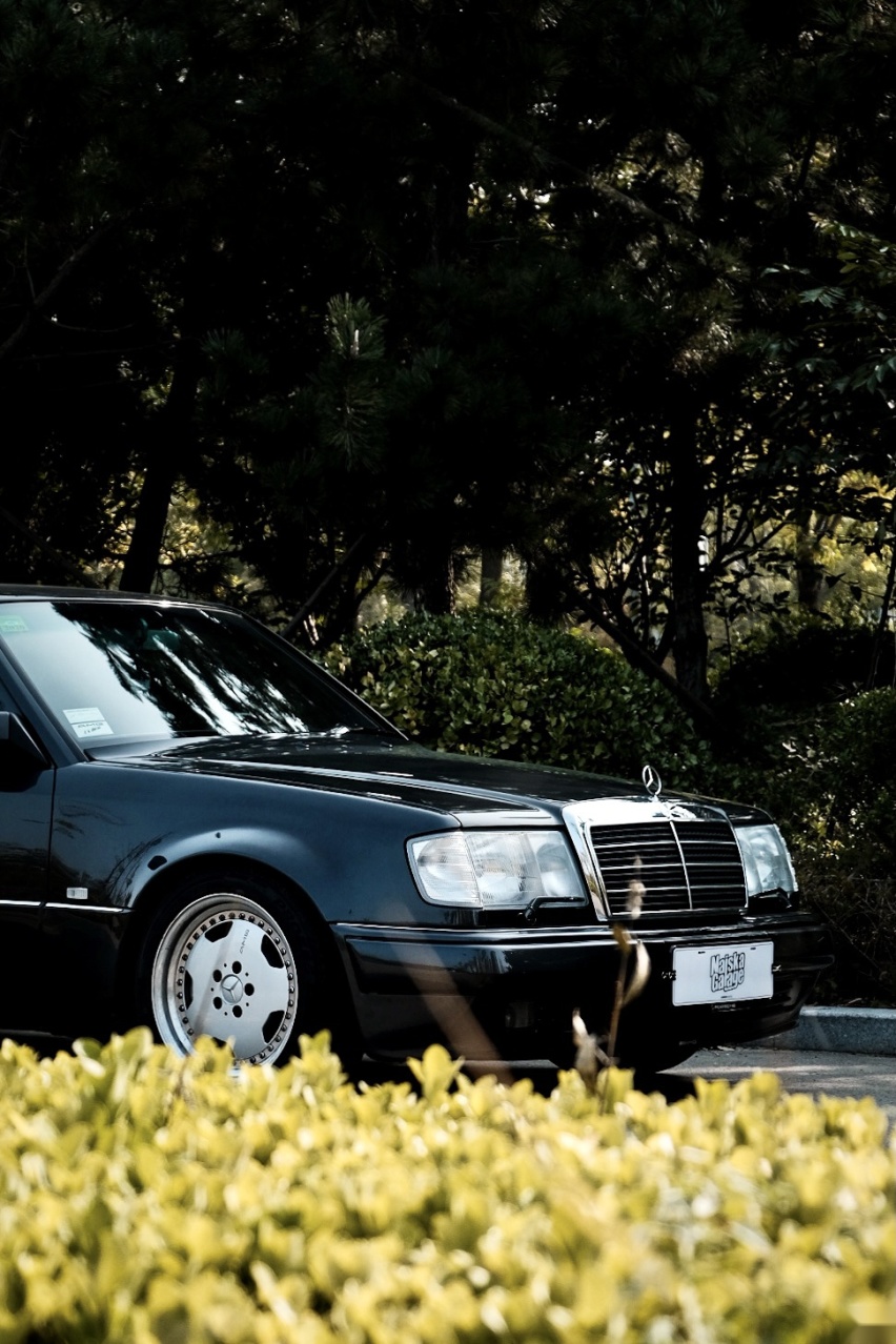 珠联璧合之作:梅赛德斯—奔驰E500AMG(W124)