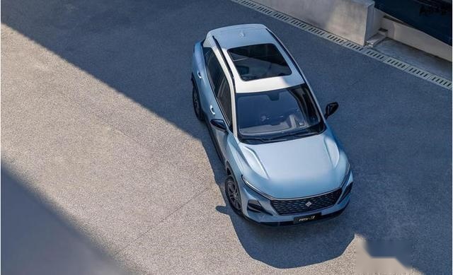 全新宝骏RS-3搭载1.5L+CVT！油耗仅6.6L 家用良