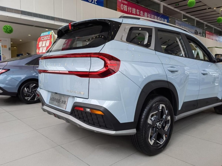 10万买2.0L合资SUV？实探沐飒：空间布局太有特色，优惠给力