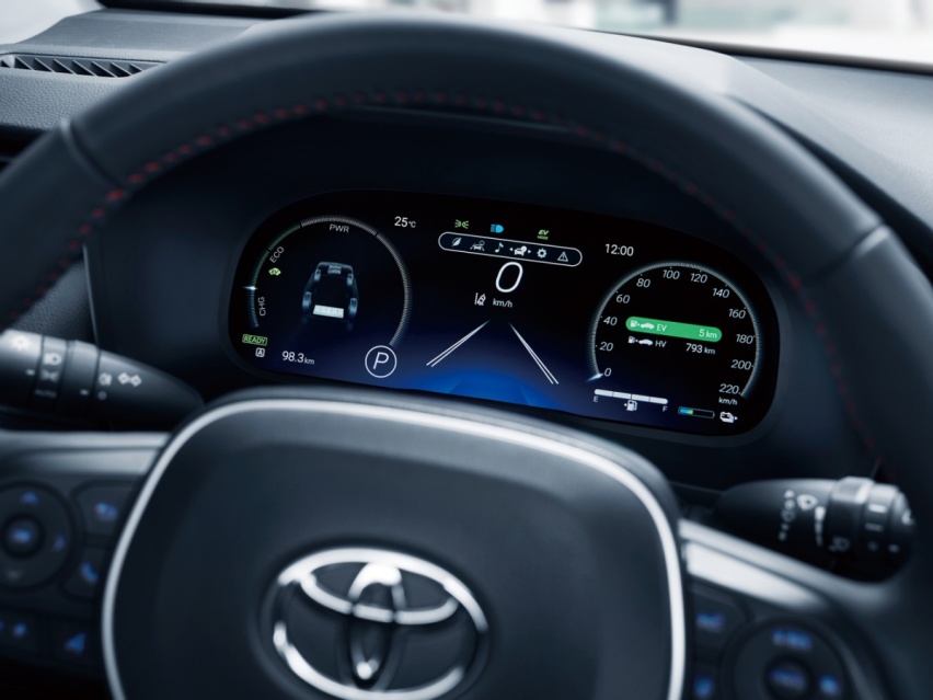 吉利银河L7对比一汽丰田RAV4荣放双擎E+ 差距这么大？