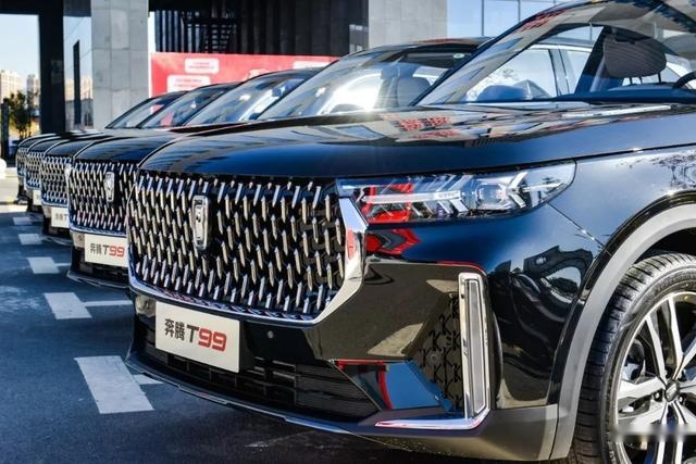 2.0T+8AT的中大型SUV，一汽奔腾T99值得买吗？
