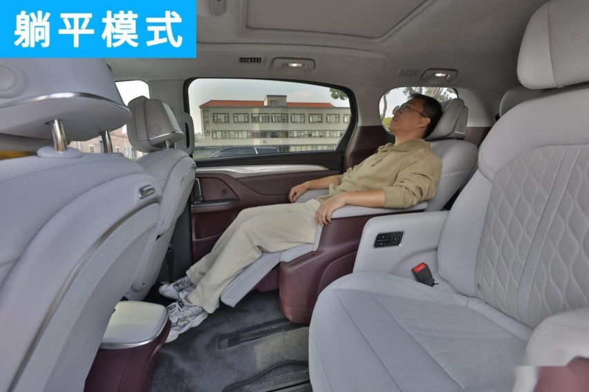 谁才是属于未来的商务MPV？上汽大通MIFA 9 VS 别克GL8？