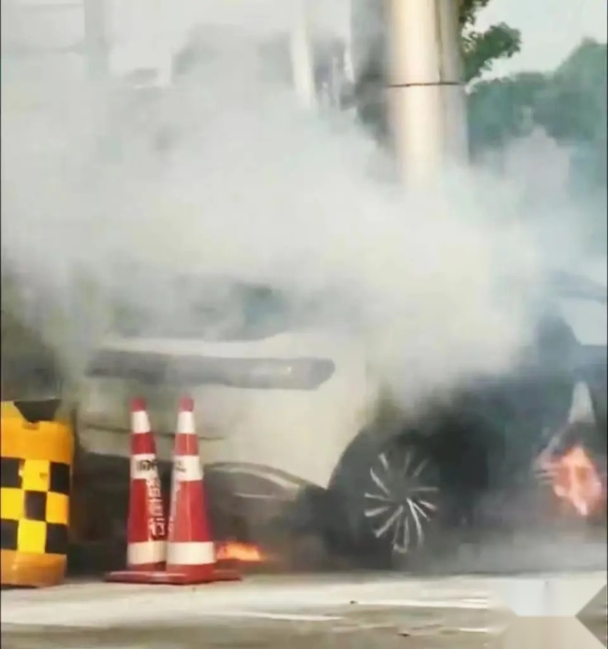 一车四命，大众新能源338项电池安全检测上了哪里？