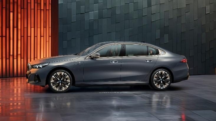 越级智能豪华座驾，全新一代BMW 5系迈入电动时代