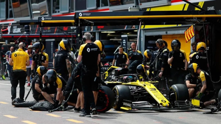 网红可以轻松养一支F1车队？13.41亿在汽车圈能怎么玩