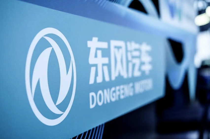 价格战打响了！12万买C6不算啥，CT6降价13万，32万能买奥迪Q5