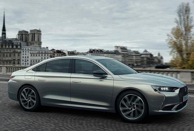 DS9真来了,车长近5米,1.6T+8AT,不可能退出中国市场