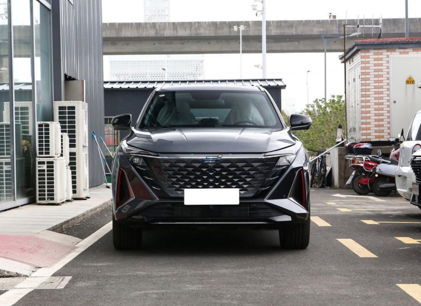 比合资更懂国人的国产SUV，欧尚Z6销量不低，产品力不错