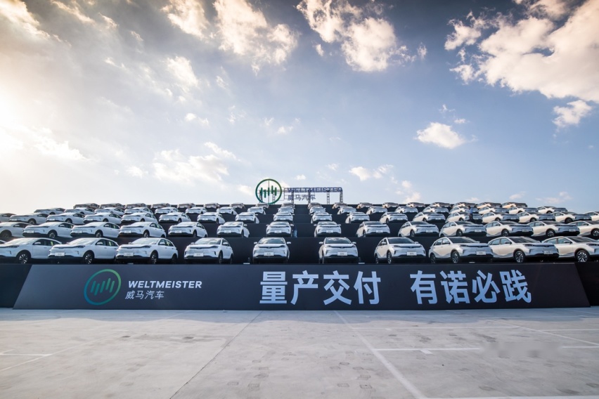顶配不到20万，这款好玩好开巨省油的SUV怎么买划算？