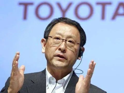 陷入泥潭的雷克萨斯，割不动了？