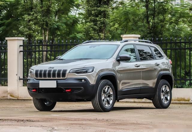 越野性能不俗的城市SUV，2.0T+9AT，顶配四驱匹敌霸道