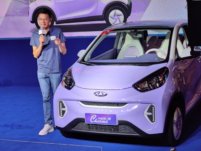 最讨女人喜欢的两款奇瑞小车，五菱也羡慕不来