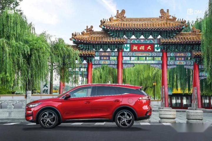 实测5.0L/100km，唐DM-i邀你品鉴“泉城记忆”