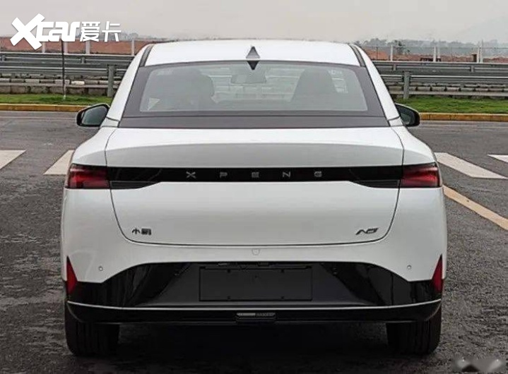 价格比P5更便宜？小鹏N5搭磷酸铁锂电池，续航或达600公里